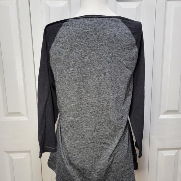 Two OLD NAVY Vintage Button Neckline Black Gray 3/4 Sleeve Baseball Shirts sz L - Picture 7 of 7